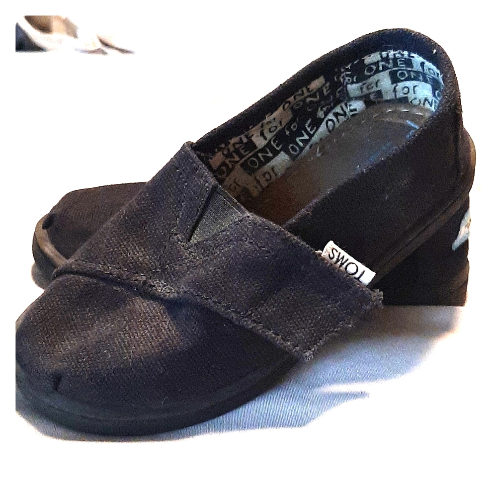 TOMS Toddler T8